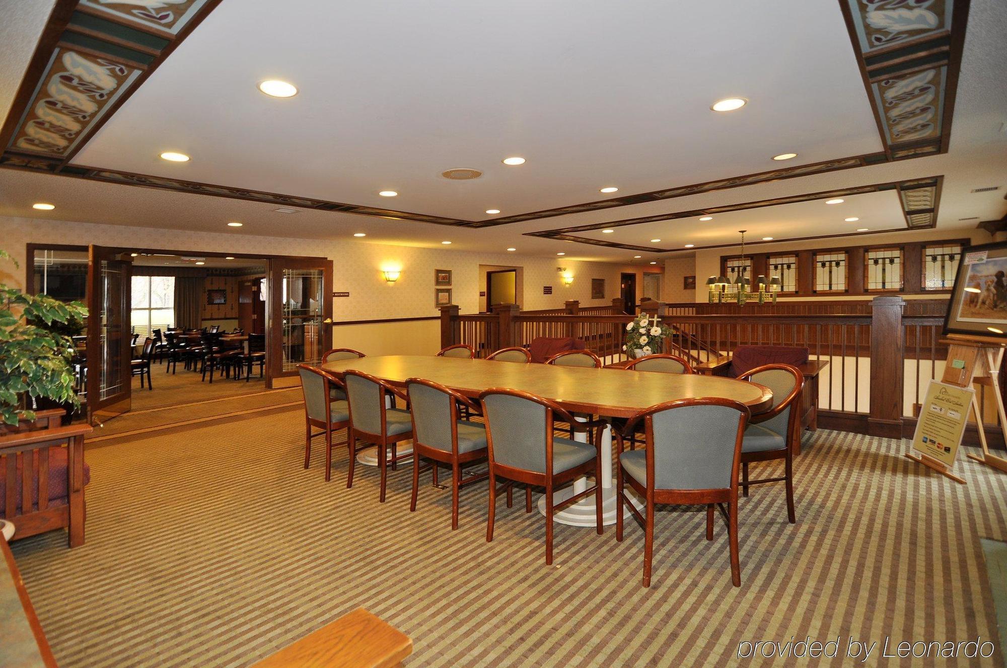Norwood Inn And Suites Chaska Інтер'єр фото