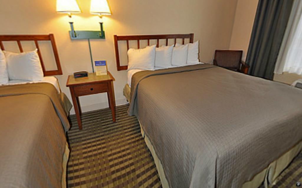Norwood Inn And Suites Chaska Номер фото